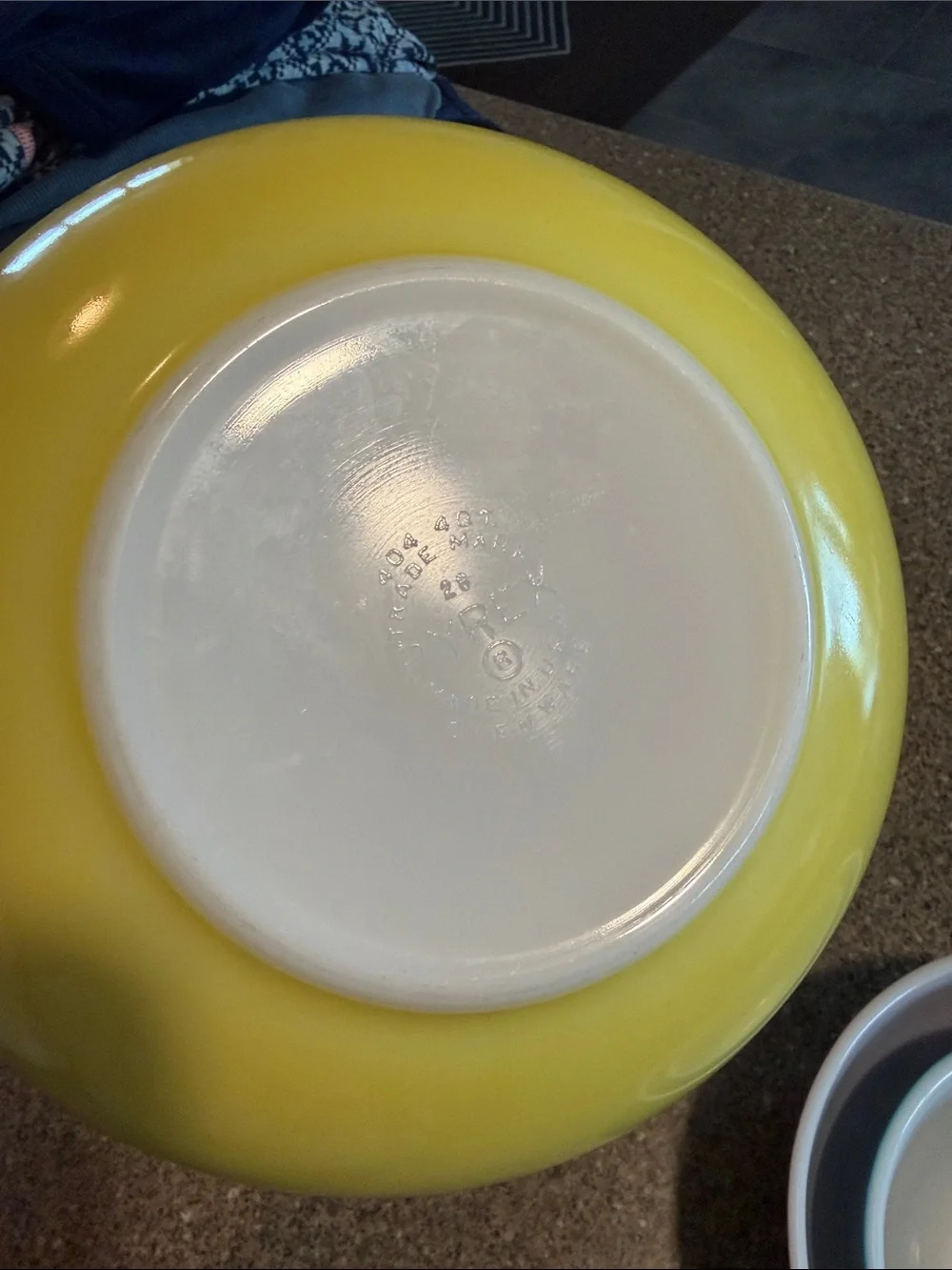 Pyrex Yellow, Red & Blue Mixing Bowl Set - vintage